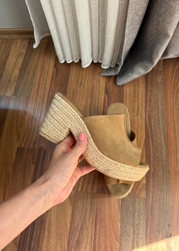 Bej Süet Dolgu Topuk Kadın Terlik - Görsel 6