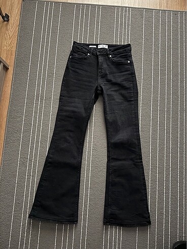 Mango jean