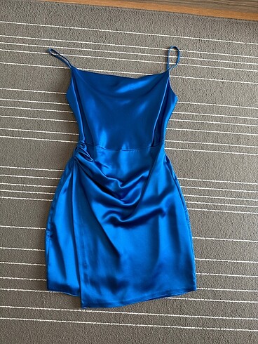 Zara saten elbise