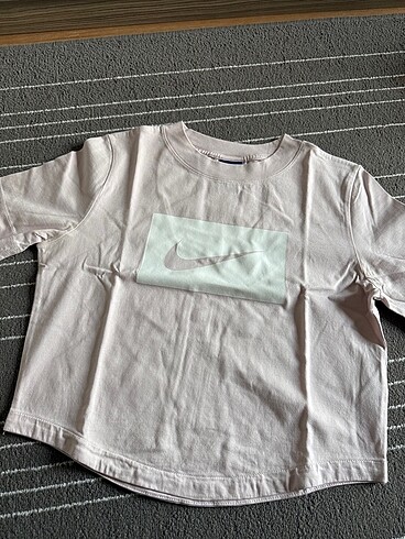 s Beden Nike tshirt