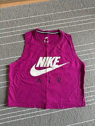 Nike tshirt
