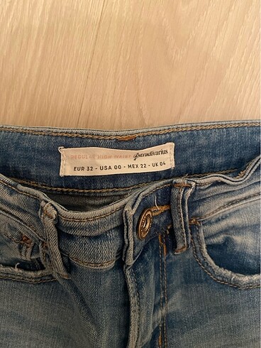 Stradivarius Jean kot