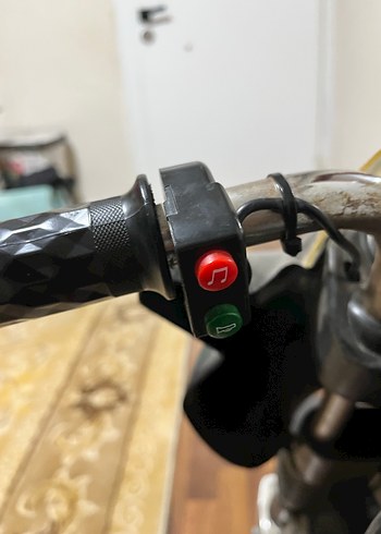 Siyah Elektrikli Motorlu Çocuk Aracı - Görsel 6