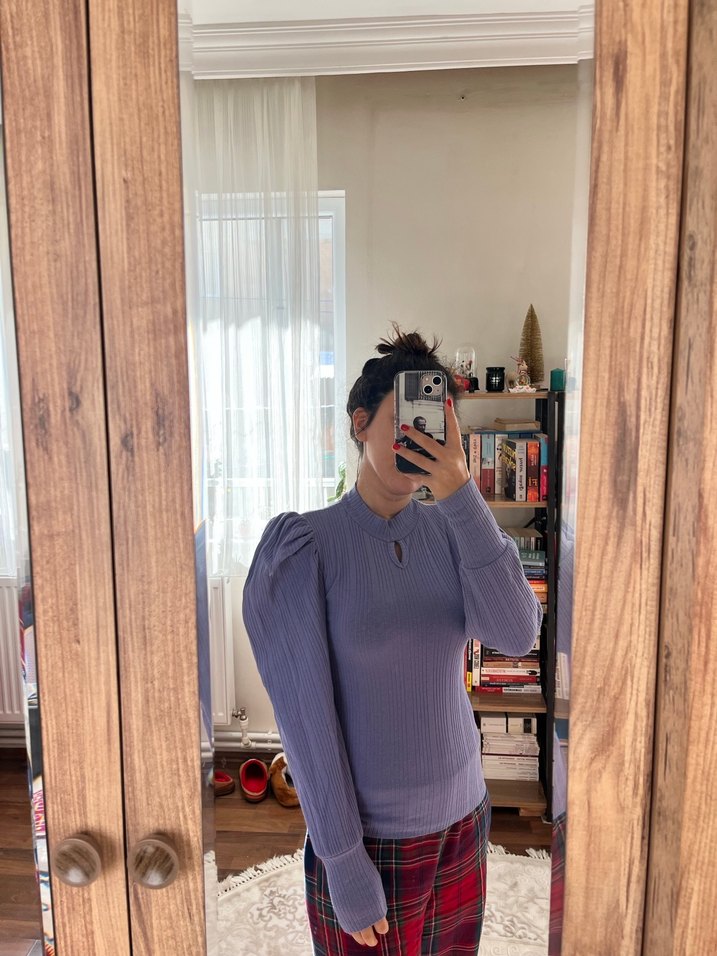 Yüksek Yakalı Mor Fitilli Kadın Kazak - Görsel 2