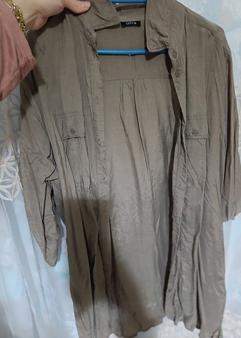 Düğmeli Bej Kadın Keten Gömlek - Görsel 2