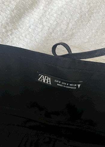 ZARA fiyonklu siyah üst - Görsel 6