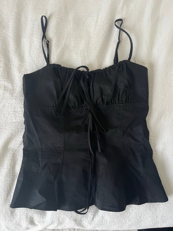 ZARA fiyonklu siyah üst - Görsel 3