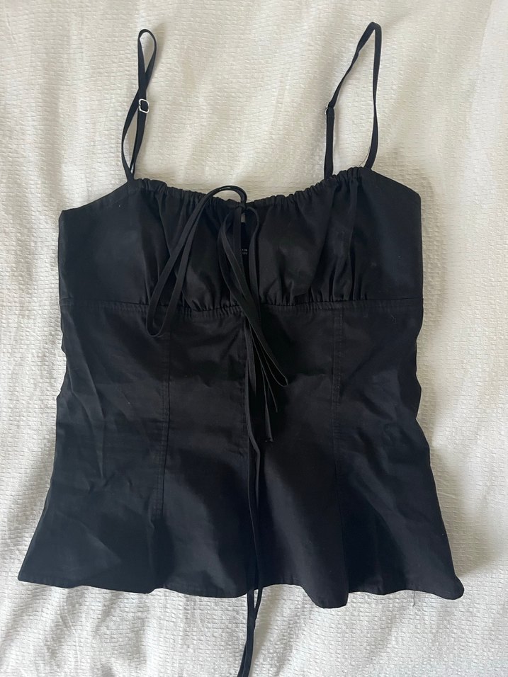 ZARA fiyonklu siyah üst - Görsel 4