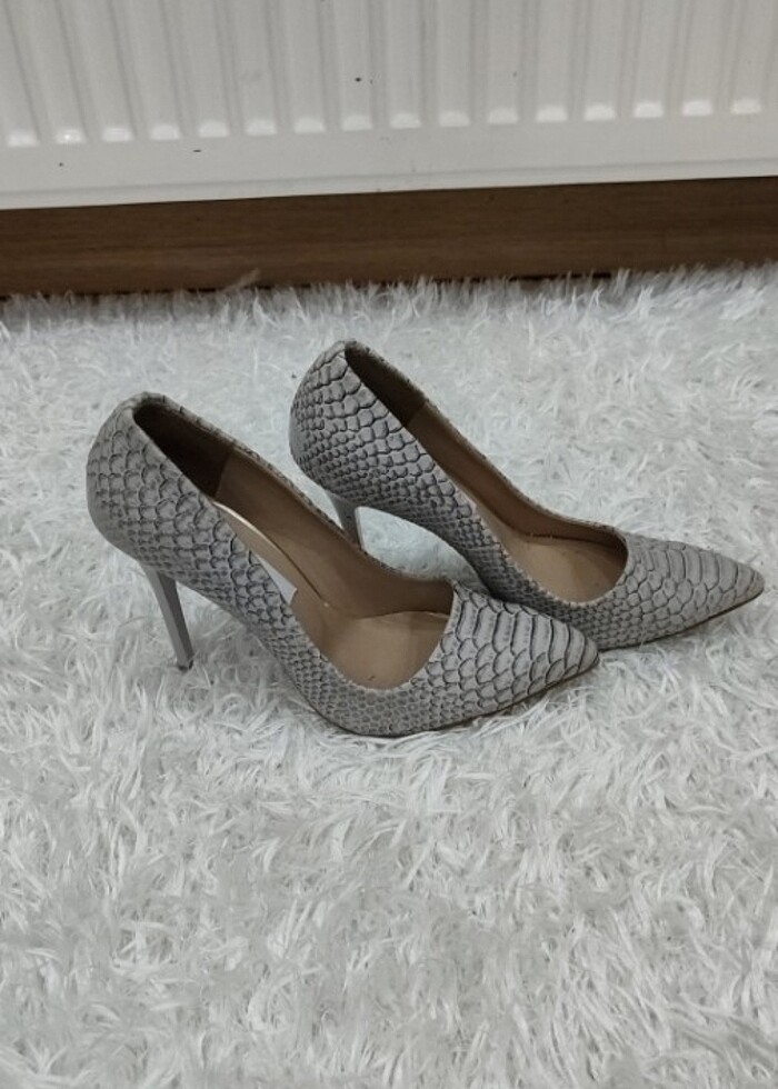 Topuklu ayakkabı - Görsel 2