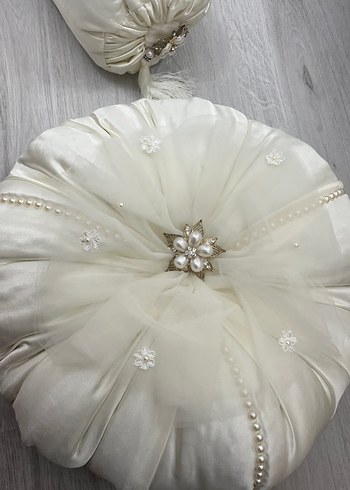 Nakışlı Beyaz Yatak Örtüsü - Görsel 7