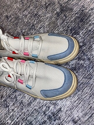 39 Beden Sneaker