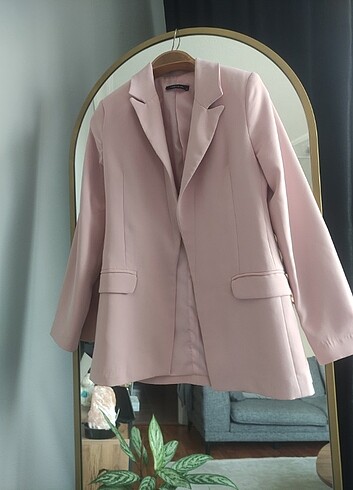Pudra pembesi blazer ceket, bir iki kez giyildi tertemiz, dar ge