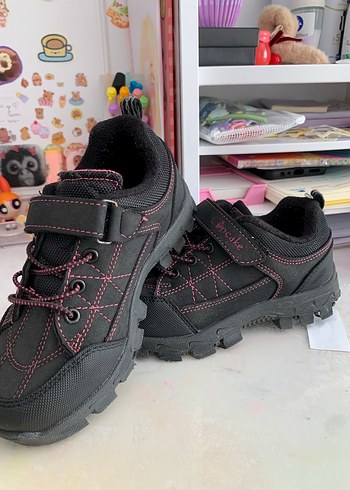 Kız Çocuk Siyah-Pembe Cırtlı Spor Ayakkabı - Görsel 2