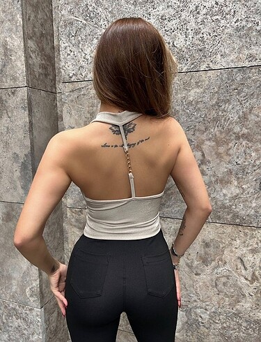 s Beden Sırt zincir detay crop