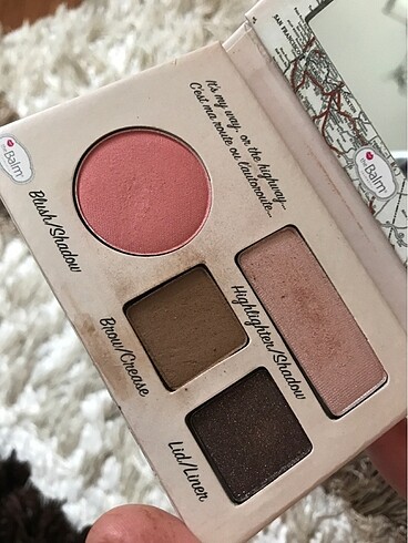 Beden Renk The Balm yuz paleti