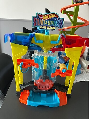 Hot wheels oto yıkama