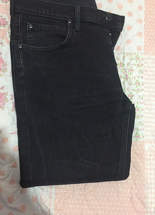 32 Beden siyah Renk Lee 2-3 Kere Giyilmiş Temiz Pantalon