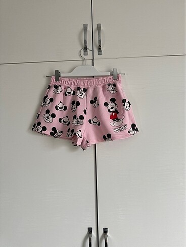 Zara Mickey şort