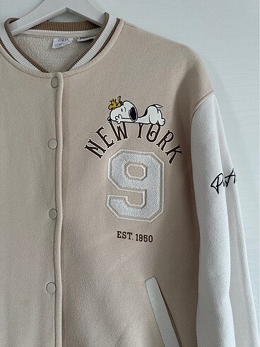Zara Zara snoopy bomber ceket