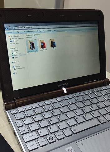 Beden Renk MİNİ LAPTOP