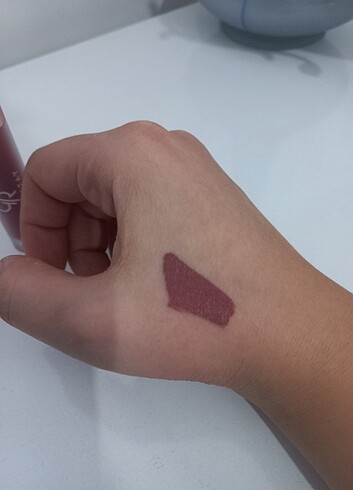  Beden GOLDEN ROSE MATTE LIPSTICK