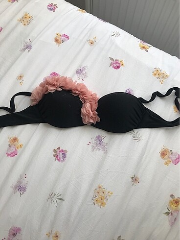 Trendyol marka bikini üstü
