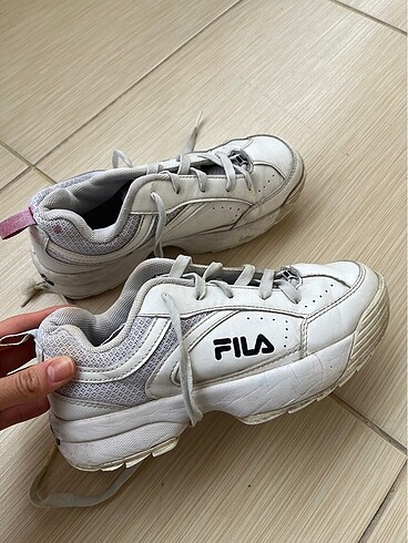 Fila Spor ayakkabı 35 numara kullanılmış ürün yumuşacık fiyat uygun f