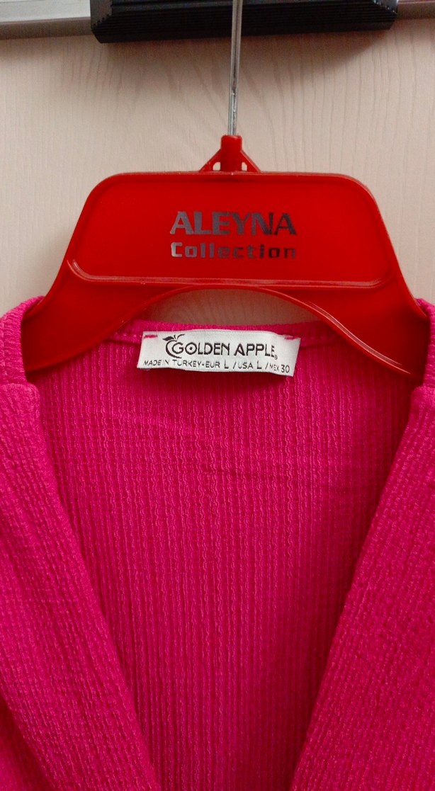 Pembe V Yaka Pilili Kolsuz Mini Bluz - Görsel 3