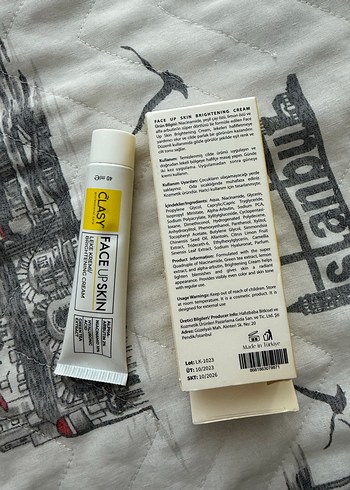La Roche Posay Clasy Face Up Skin Açıcı Krem 40 ml