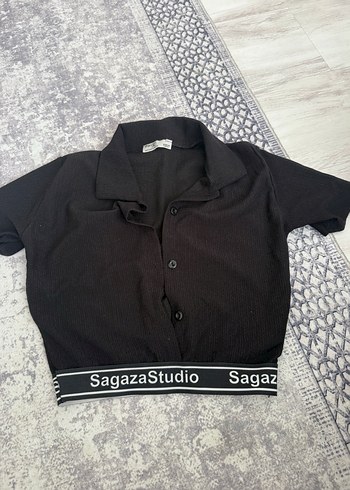 Düğmeli Siyah Kısa Kollu Mini Gömlek