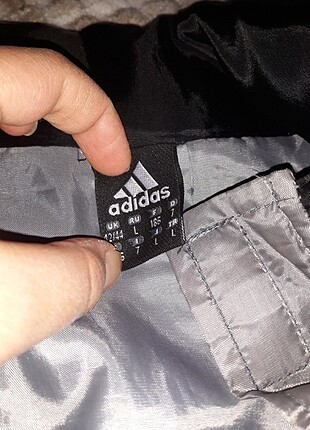l Beden Adidas Yağmurluk