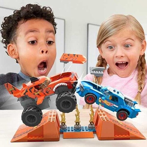  Hot Wheels HKF88 Çarpışma Seti