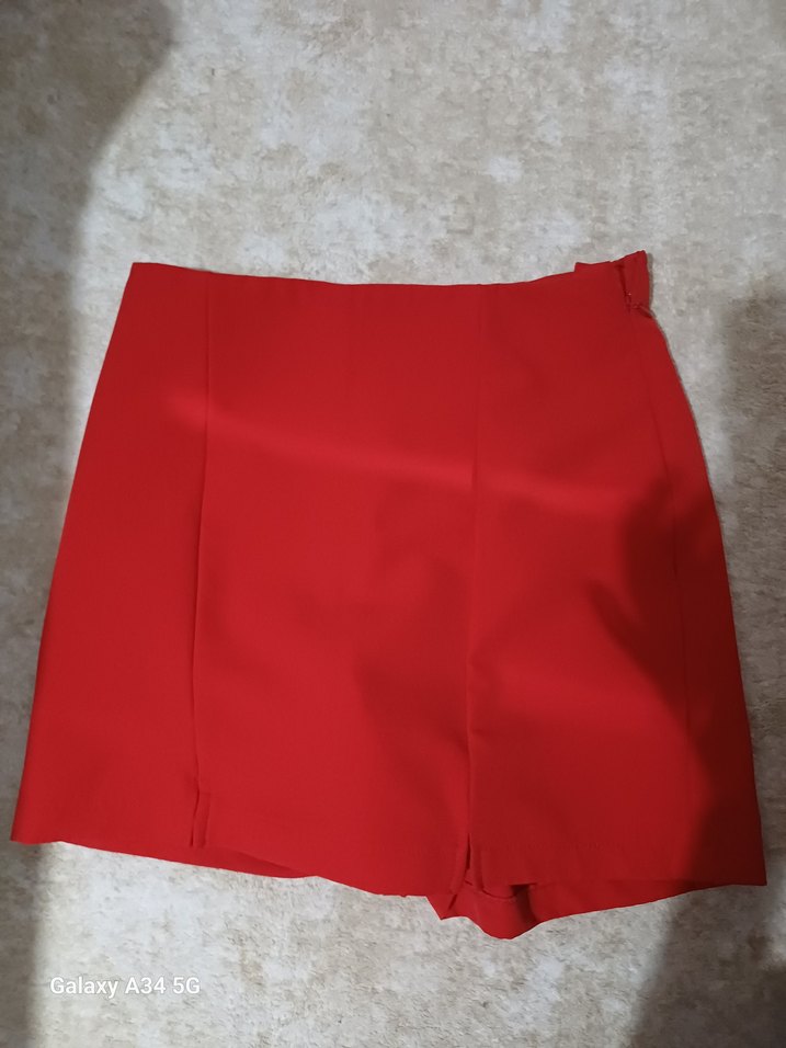 Parlak Kırmızı Mini Şort Etek - Görsel 2