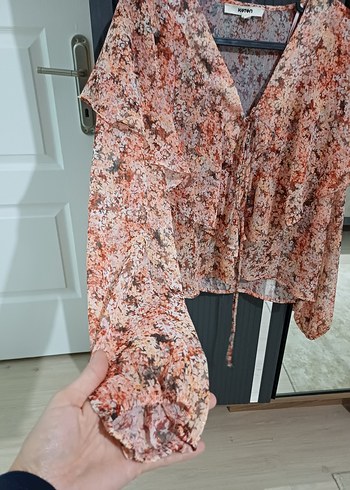 Pembe Bohem Renkli V Yaka Fırfırlı Bluz - Görsel 4