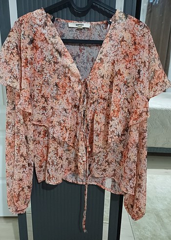 Pembe Bohem Renkli V Yaka Fırfırlı Bluz - Görsel 2