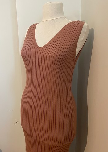 V Yaka Kolsuz Pembe Maxi Elbise - Görsel 3