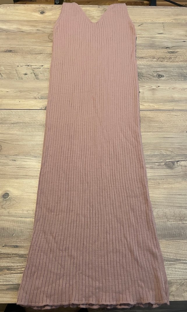 V Yaka Kolsuz Pembe Maxi Elbise - Görsel 4