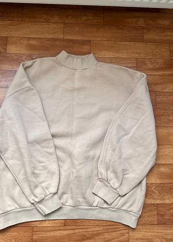 Bej Yüksek Yakalı Kadın Sweatshirt