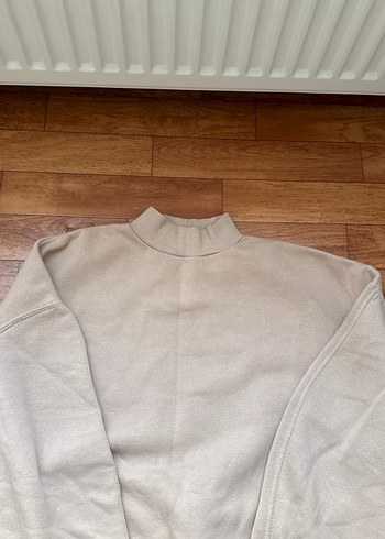 Bershka Bej Yüksek Yakalı Kadın Sweatshirt