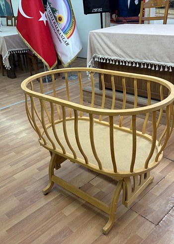 Sallanır Ahşap Bebek Beşiği - Görsel 7