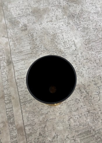 Siyah Vazo Altın Detaylı - Görsel 3