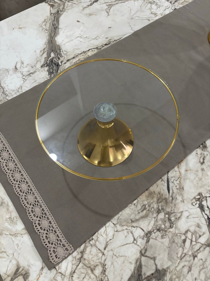 Parlak Altın Renkli Camlı Servis Tabağı - Görsel 2