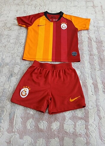 Diğer Orjinal Galatasaray forması