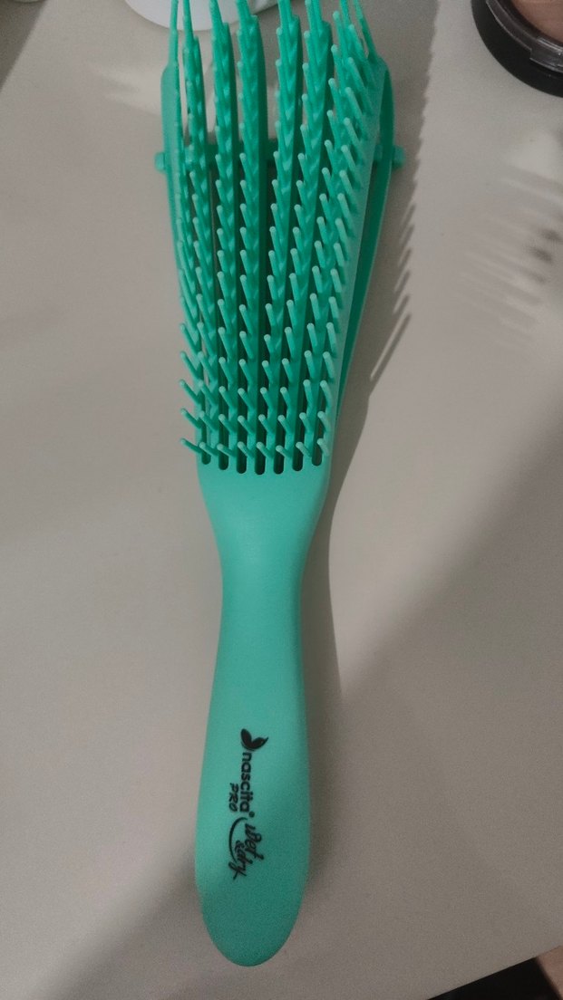 Pembe ve Yeşil Saç Tarakları - Görsel 2