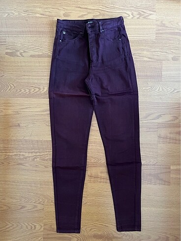 Bershka Pantolon