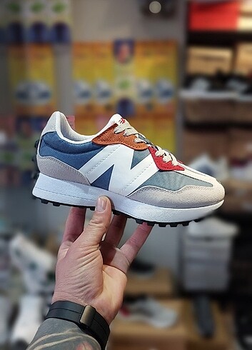 NEWBALANCE 