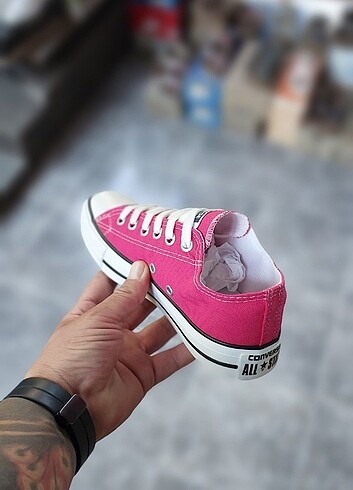 38 Beden Converse marka temsilidir 