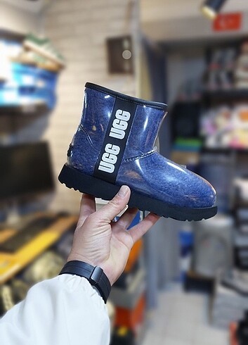 Ugg Ugg mini clear navy blue