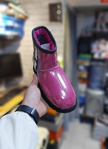 40 Beden Ugg mini clear fuchsia