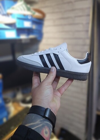 36 Beden beyaz Renk Adidas samba ithal